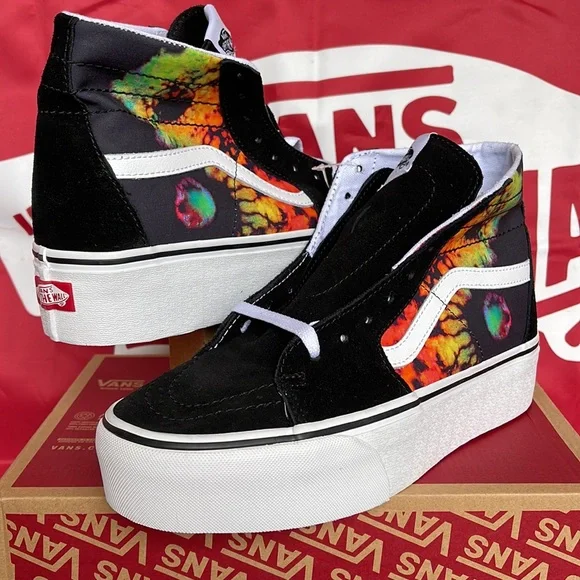 Vans Sk8-Hi Tapered
Paradoxical Black/Multi
VNOA5JMKBML
Men’s Platforms - Picture 2 of 16